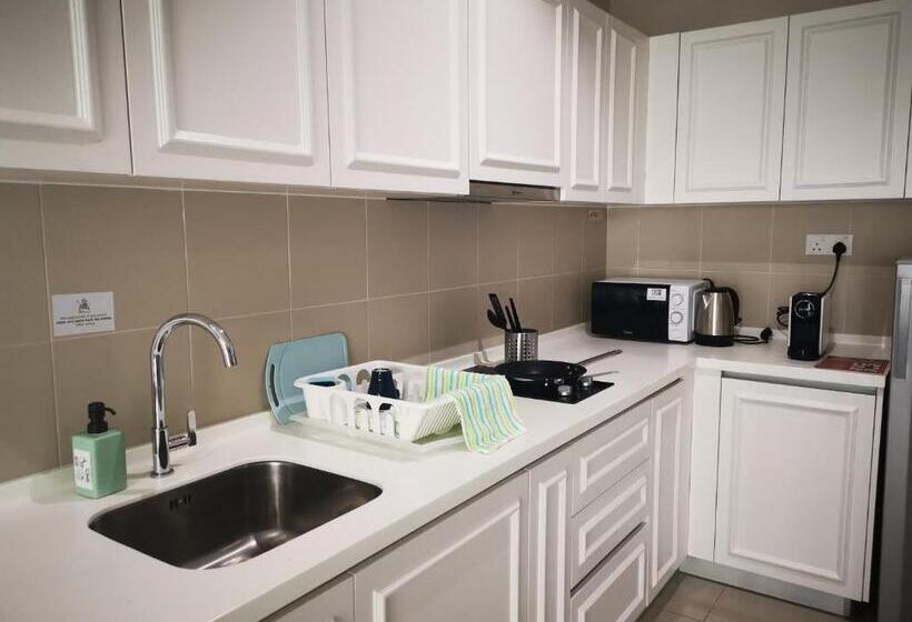 דירת חדר דלוקס, Studio Apartment With Balcony By Host Assist I City