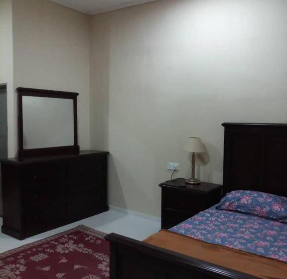 חדר סופריור לשלושה, Roomstay Aqilah Pasir Puteh Kelantan