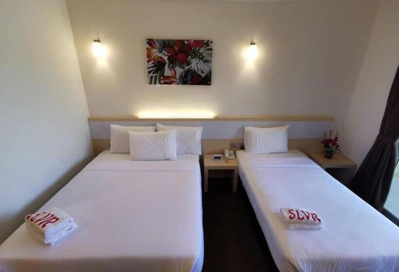 חדר משפחתי, Serdang Lake View Resort