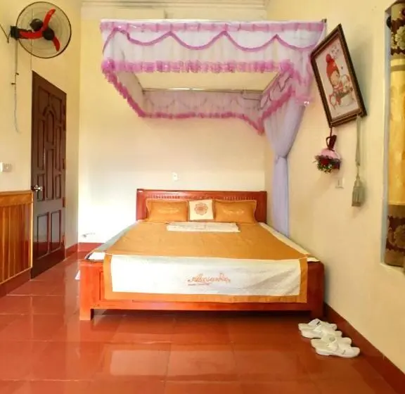 اتاق استاندارد با بالکن, Wild Flower Homestay