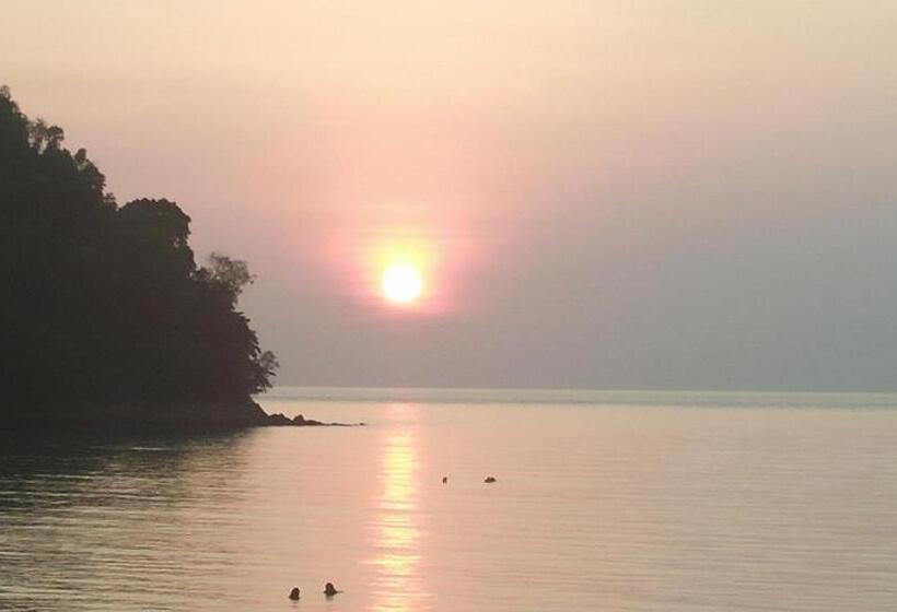 带大床的豪华间, Pd Laguna Resort Holiday