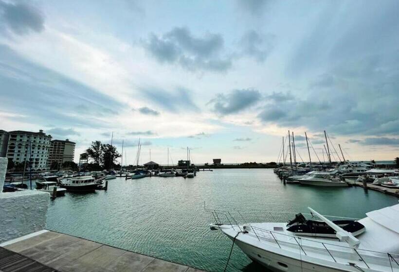 带大床的豪华间, Pd Laguna Resort Holiday