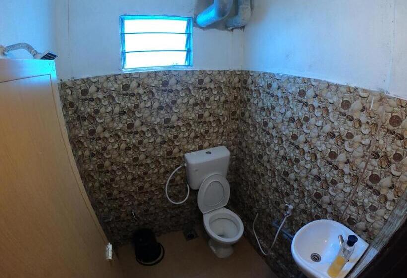 חדר סטנדרט לשלושה, Anis View Perhentian