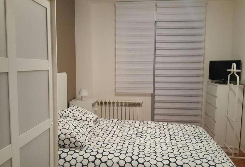 חדר סטנדרט, Piso En La Ruta Del Románico