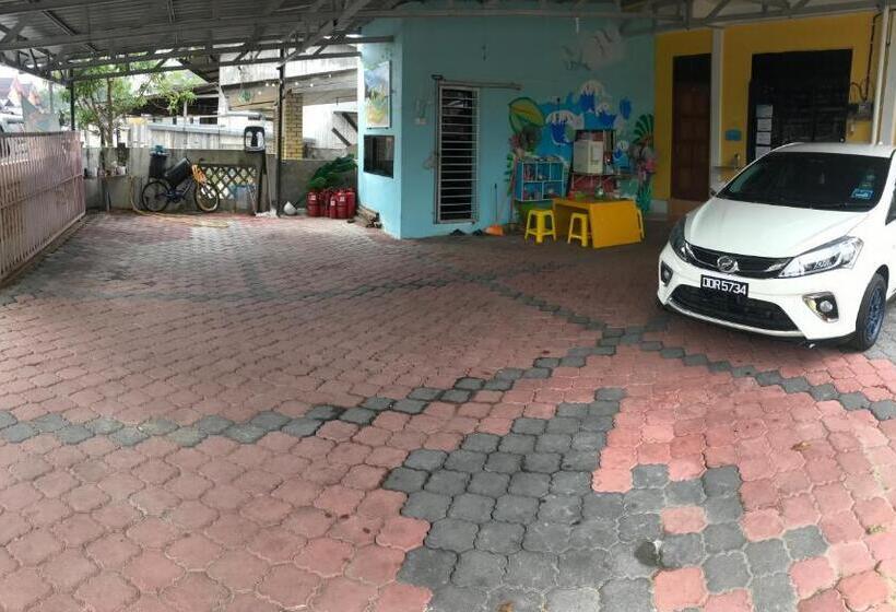 غرفة قياسية رباعية, Rumah Hentian Ayah