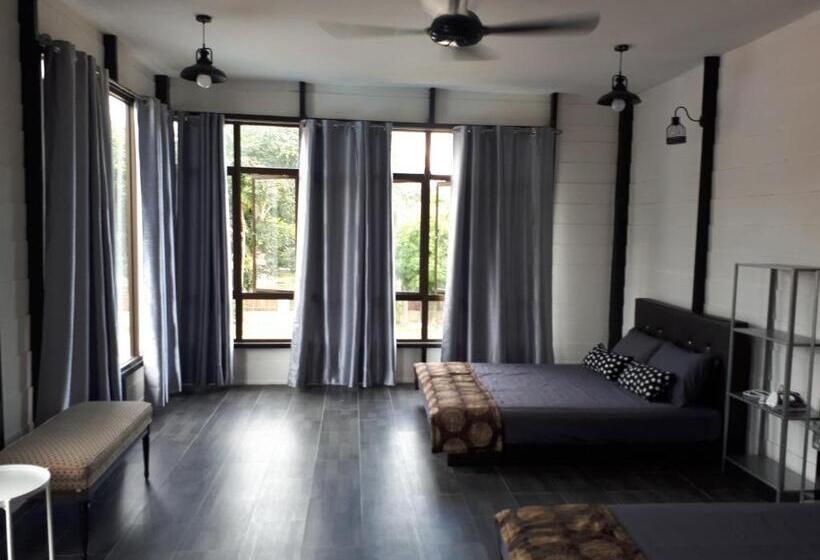 غرفة ديلوكس عائلية, Safar House & Cabin