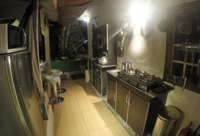 Семейный Номер, Dar Yasmine Motel