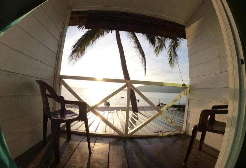 חדר סטנדרט נוף לים עם מרפסת, Seahorse Diver Guesthouse