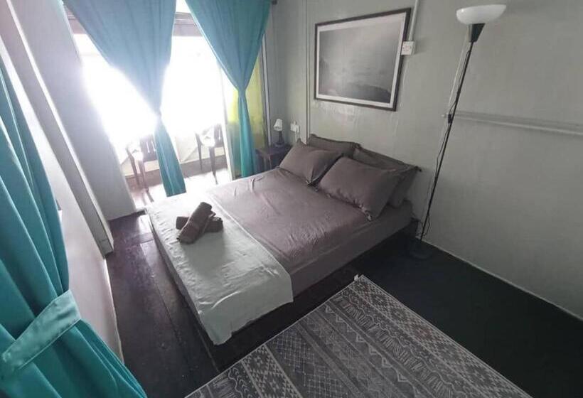 חדר סטנדרט נוף לים עם מרפסת, Seahorse Diver Guesthouse