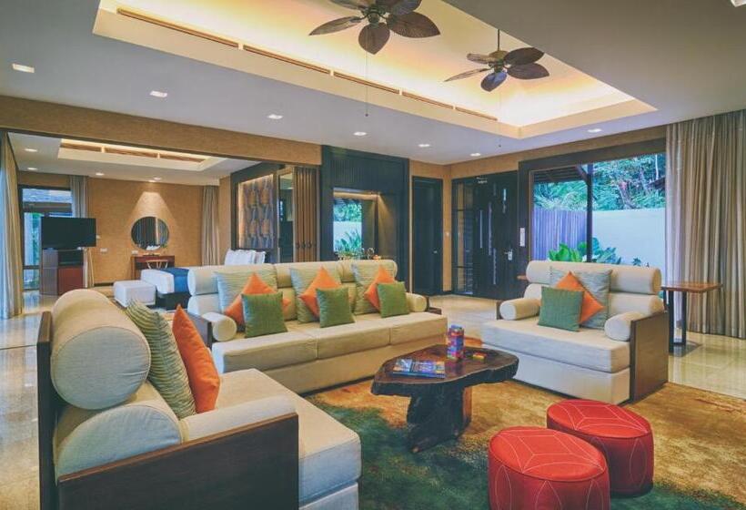 וילה עם חדר שינה אחד ובריכת שחיה, Borneo Eagle Resort