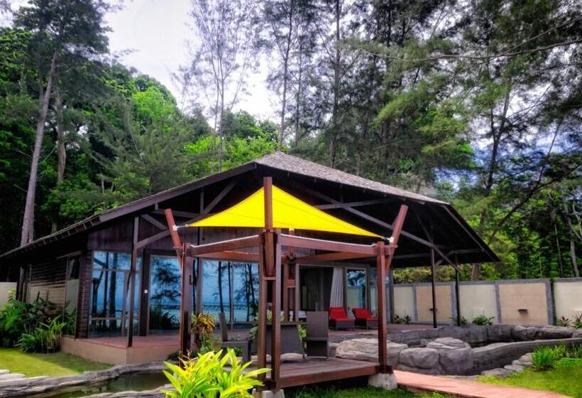וילה עם חדר שינה אחד ובריכת שחיה, Borneo Eagle Resort