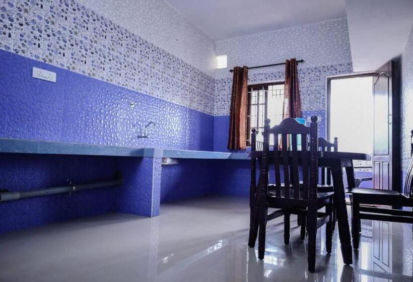 ガーデンビューファミリールーム, Sri Nandha Luxury Comforts