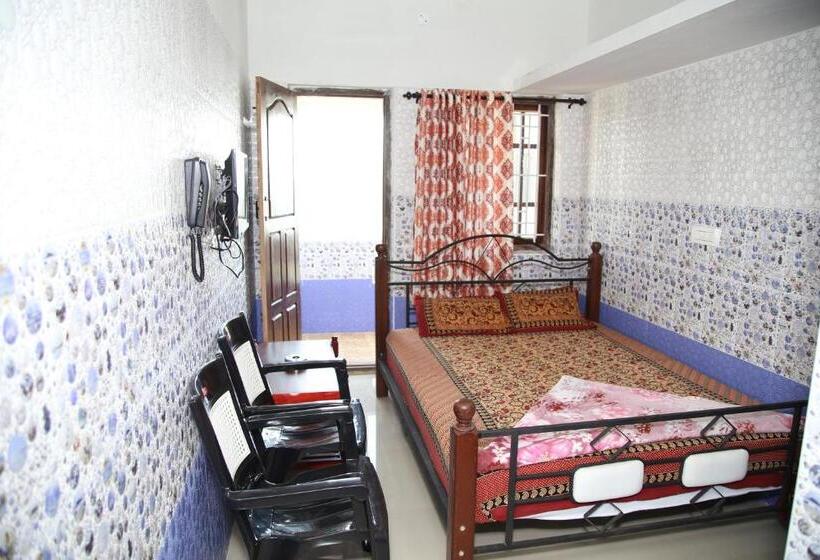 ベーシックルーム, Sri Nandha Luxury Comforts