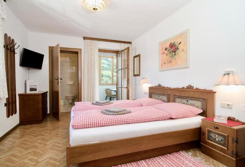 バルコニー付きスタンダードルーム, Stubacher Hof