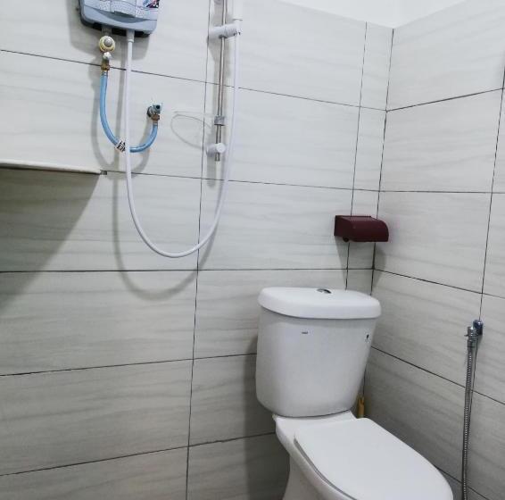 غرفة ديلوكس عائلية, Tai Wah