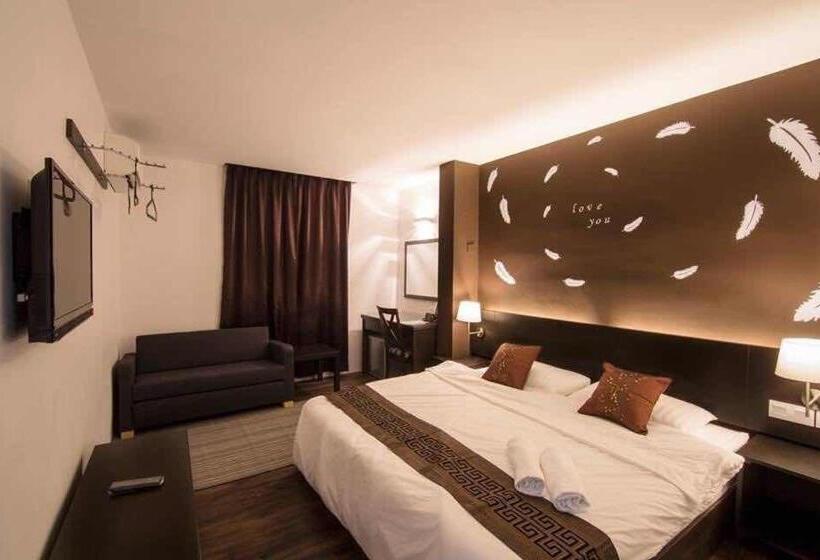 חדר דלוקס, The Grace