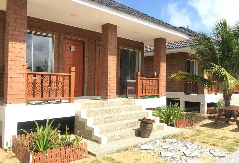 غرفة ديلوكس مطلة على حمام السباحة, Casa Tanjung Jara