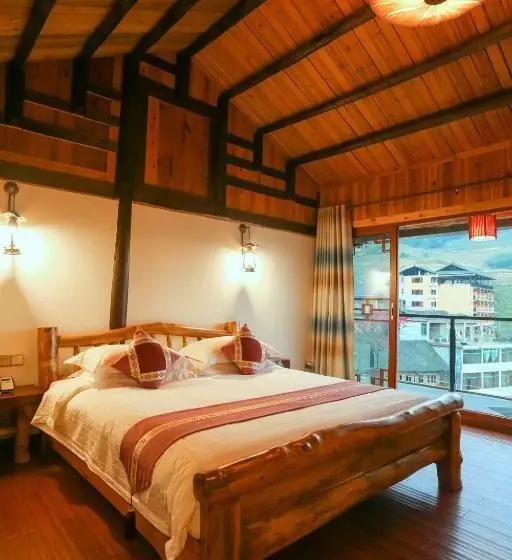 Perhesviitti, Ridge Inn