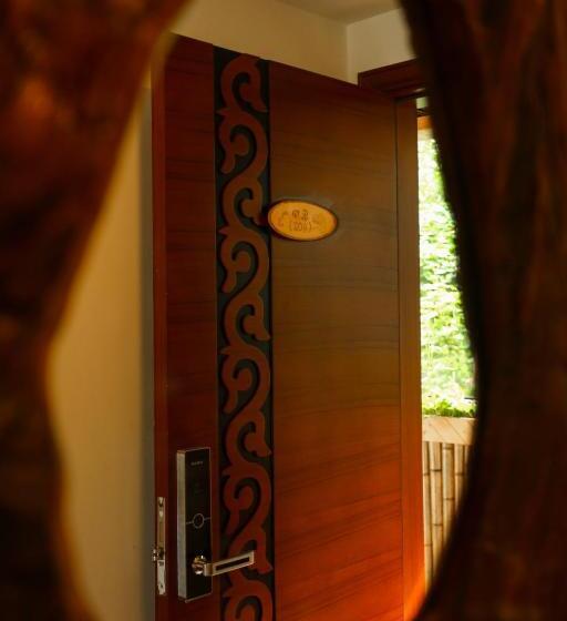 Deluxe Room, Ridge Inn