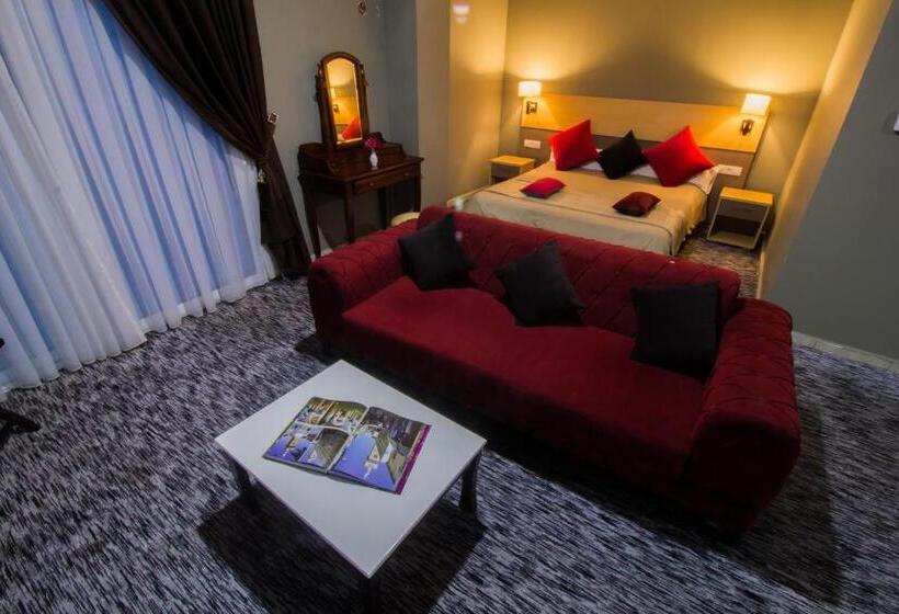 سوییت, Complexe Touristique Bouzour