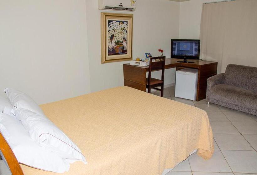 חדר אקזקיוטיב, Rancho Verde