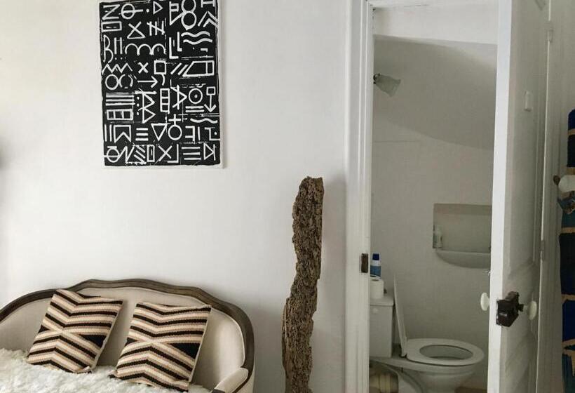 غرفة قياسية مطلّة علي الحديقة, La Casa Deva   Maison D Artistes