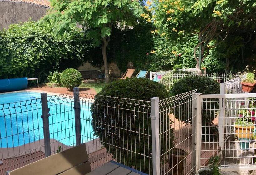 غرفة قياسية مطلّة علي الحديقة, La Casa Deva   Maison D Artistes