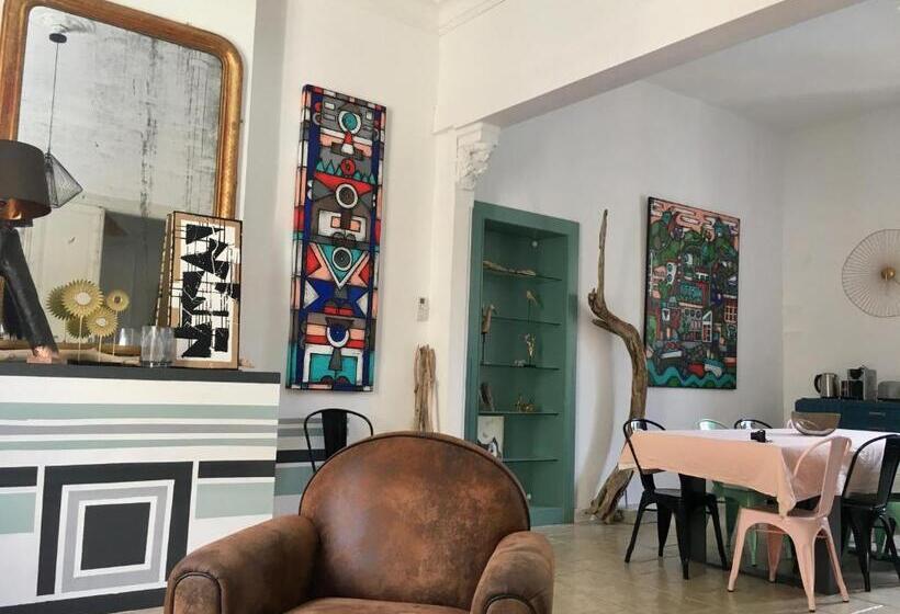 شقة غرفة واحدة مزودة بتراس, La Casa Deva   Maison D Artistes