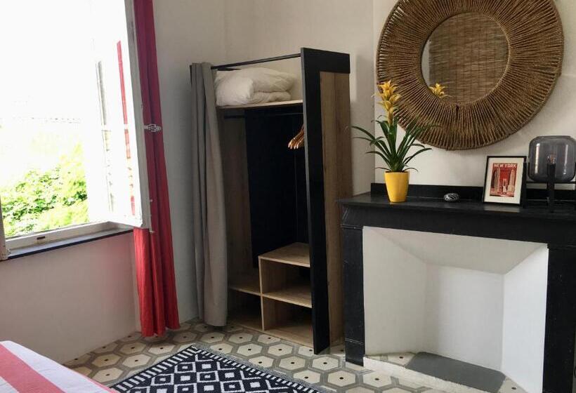 Номер Стандарт Вид на Сад, La Casa Deva   Maison D Artistes