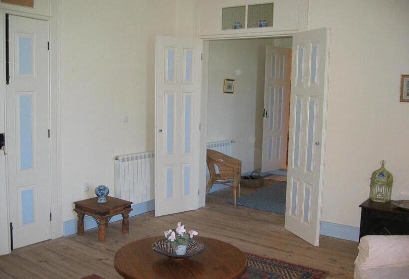 جناح مطلّ علي الحديقة, Quinta Dos Tres Rios