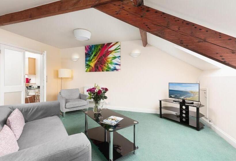 海の見える２ベッドルームアパートメント, Royal Discovery