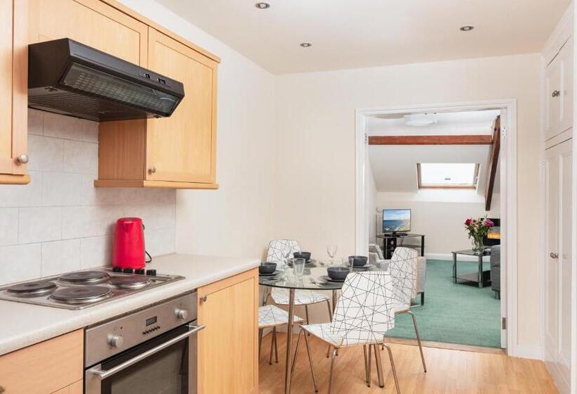 海の見える２ベッドルームアパートメント, Royal Discovery