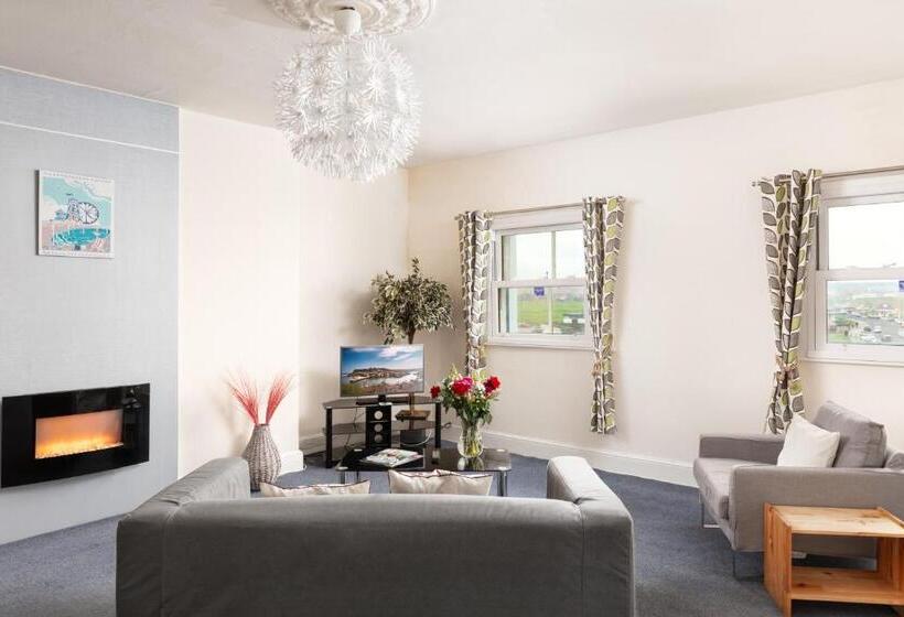 海の見える１ベッドルームアパートメント, Royal Discovery