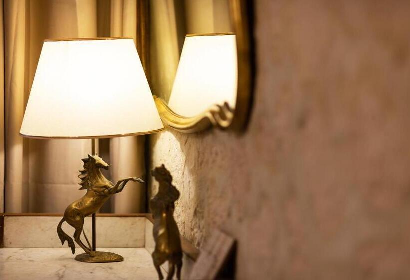 컴포트 룸, Hôtel Saint Louis Chambres Et Appartement