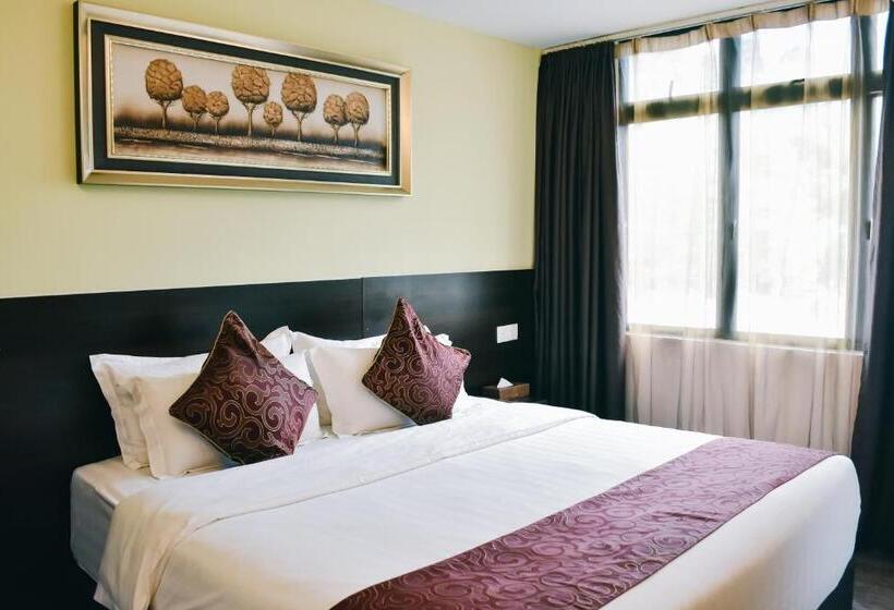 带大床的行政房间, J Suites