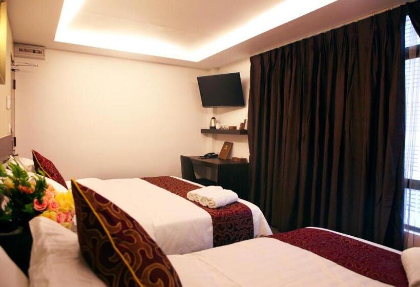 豪华家庭房间, J Suites