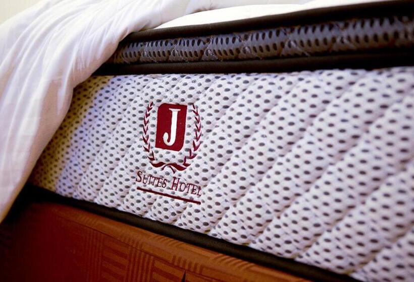 Номер Superior Кровать Кинг, J Suites