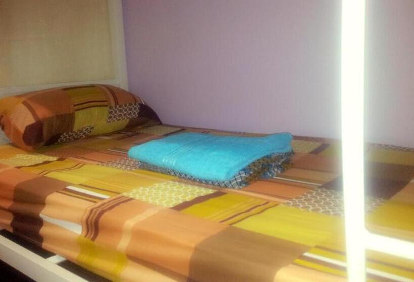 מיטה בחדר משותף, Little India Heritage Villa