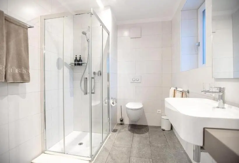 Standard-huone, Miralago Locarno Easy Rooms