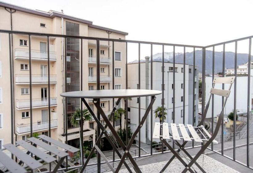 غرفة قياسية مزوَّدة بشُرفة, Miralago Locarno Easy Rooms