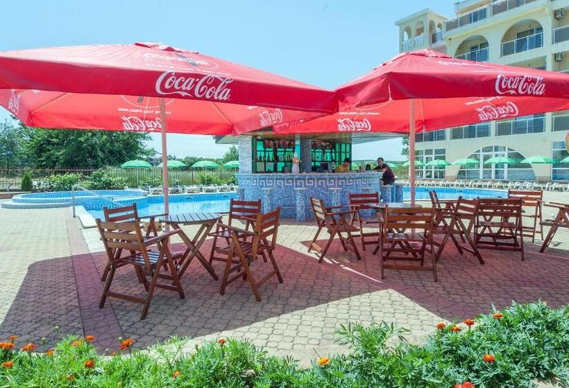 家庭间, Stefanov 2