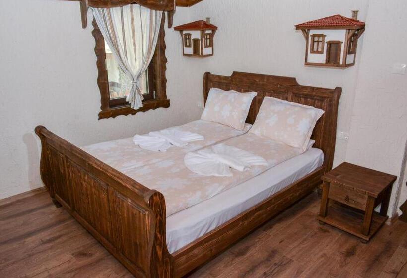 منزل غرفة نوم واحدة, Complex Starite Kashti