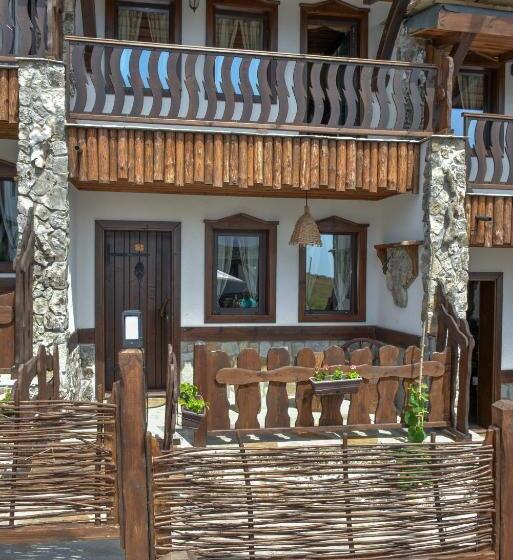 منزل غرفة نوم واحدة, Complex Starite Kashti