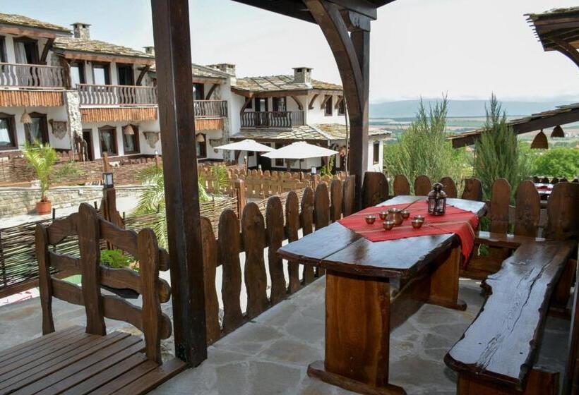 منزل غرفتين نوم, Complex Starite Kashti