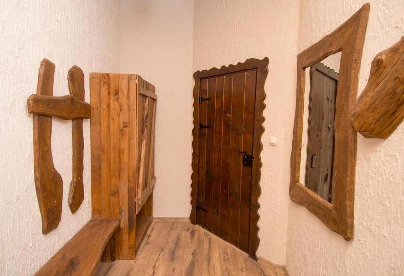 غرفة قياسية, Complex Starite Kashti