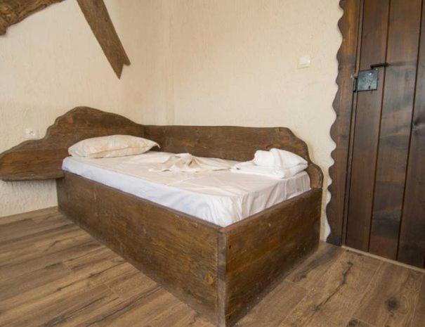 غرفة قياسية ثلاثية مزودة بشرفة, Complex Starite Kashti