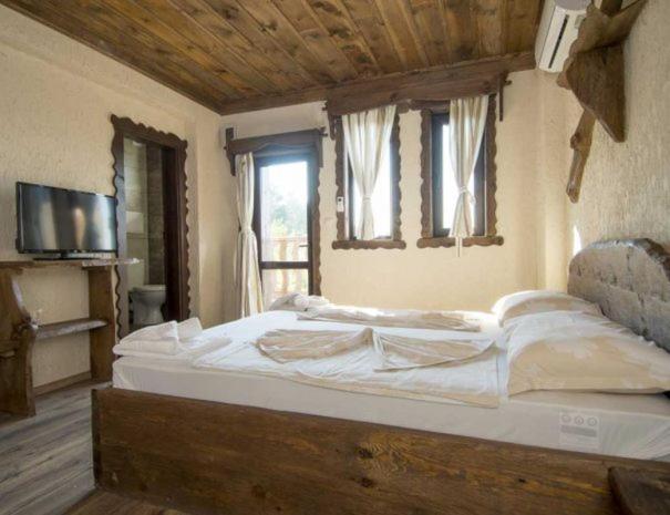 غرفة قياسية ثلاثية مزودة بشرفة, Complex Starite Kashti