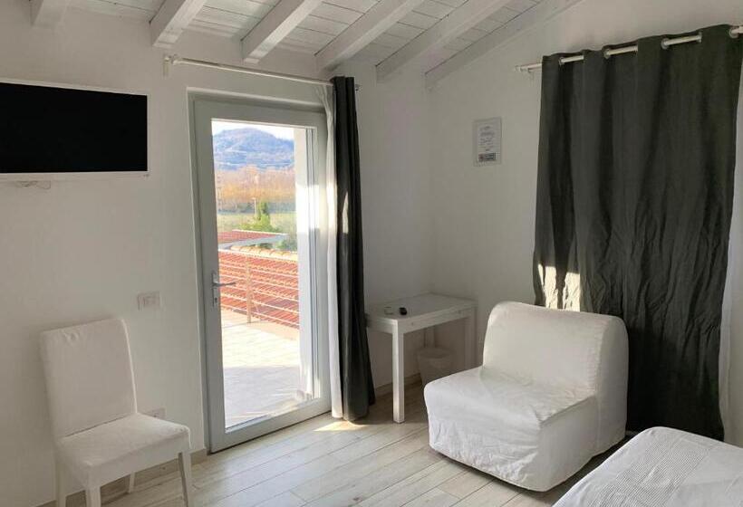 Номер Стандарт с Террасой, Dolce Dormire Suite