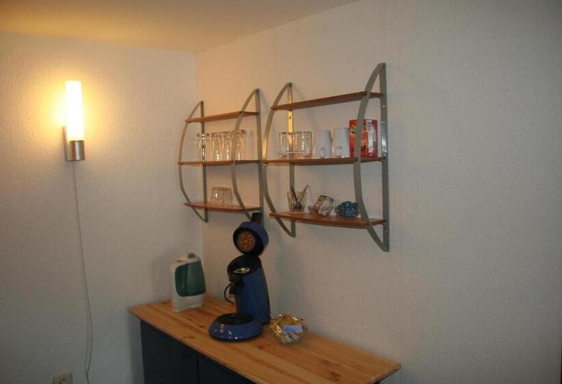 ２ベッドルームアパートメント, Grillglut