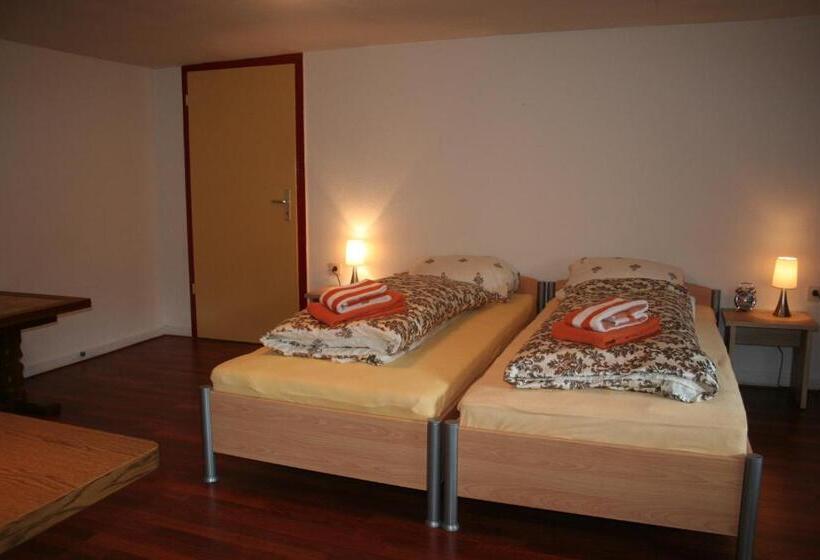 ２ベッドルームアパートメント, Grillglut